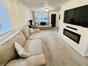 Lounge- click for photo gallery